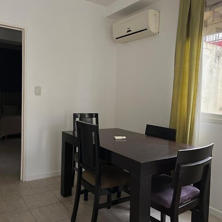 Hotel Marbella บัวโนสไอเรส ภายนอก รูปภาพ