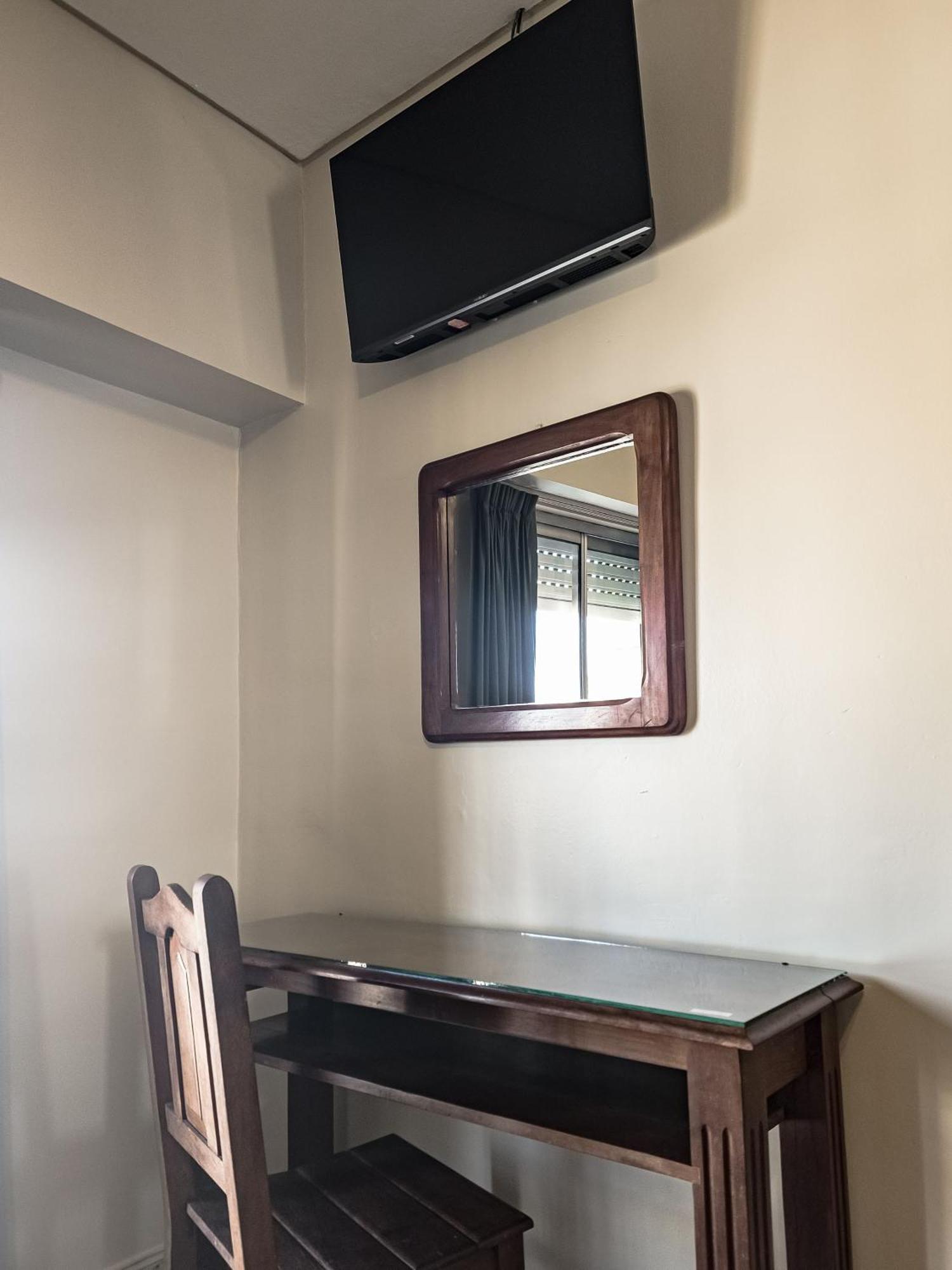 Hotel Marbella บัวโนสไอเรส ภายนอก รูปภาพ