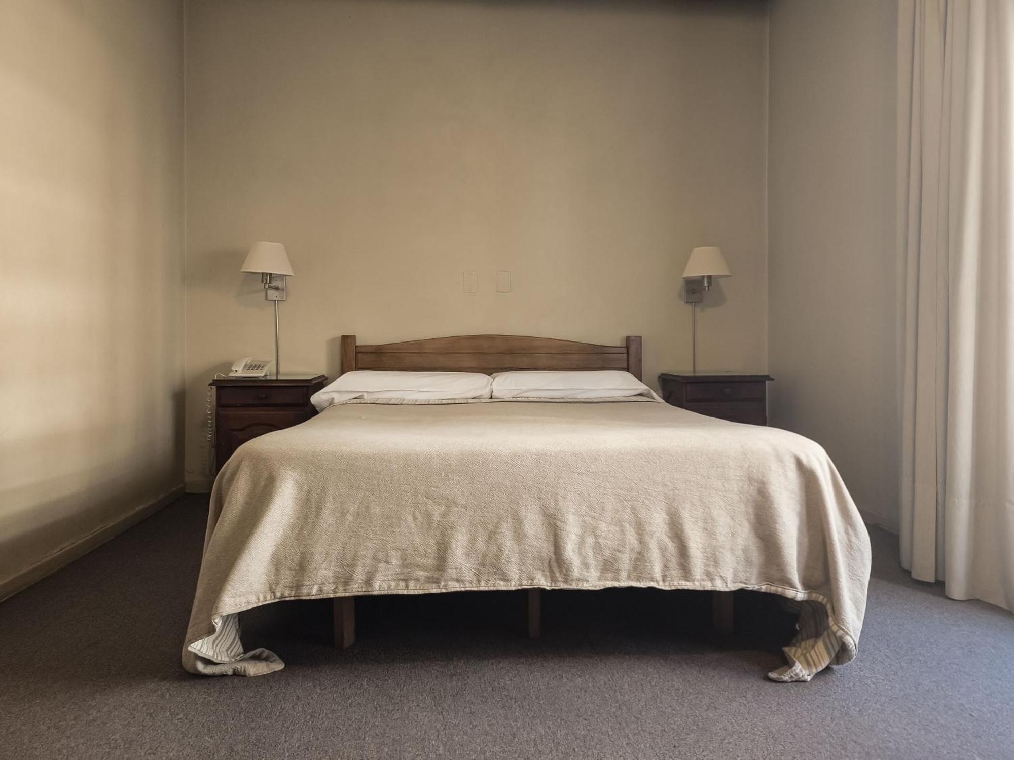 Hotel Marbella บัวโนสไอเรส ภายนอก รูปภาพ