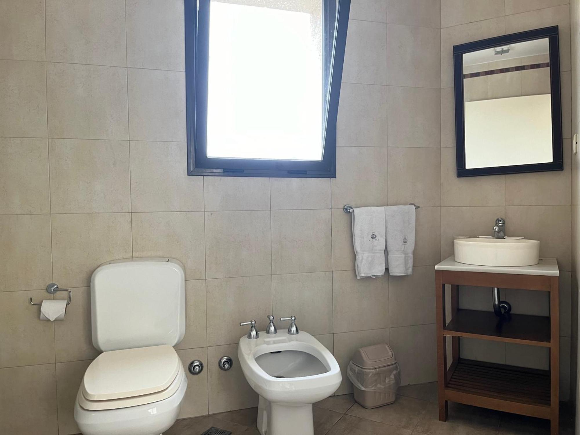 Hotel Marbella บัวโนสไอเรส ภายนอก รูปภาพ